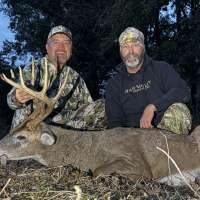 Adam Eakle's Quest for an Archery Buck | Missouri Whitetail Bow Hunt