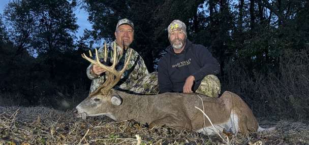 Adam Eakle's Quest for an Archery Buck | Missouri Whitetail Bow Hunt