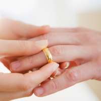 Should've put a ring on it? Maybe! Marriage is linked to lower risk of cancer
