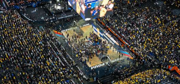 NCAA committee to discuss streamlined, age-based eligibility rules, AP sources say