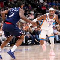 Thunder lock up the No. 1 seed for the 3rd straight season, putting the champs in elite NBA company