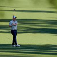 MacIntyre gives middle-finger salute as firm, fast Augusta National bites back at the Masters