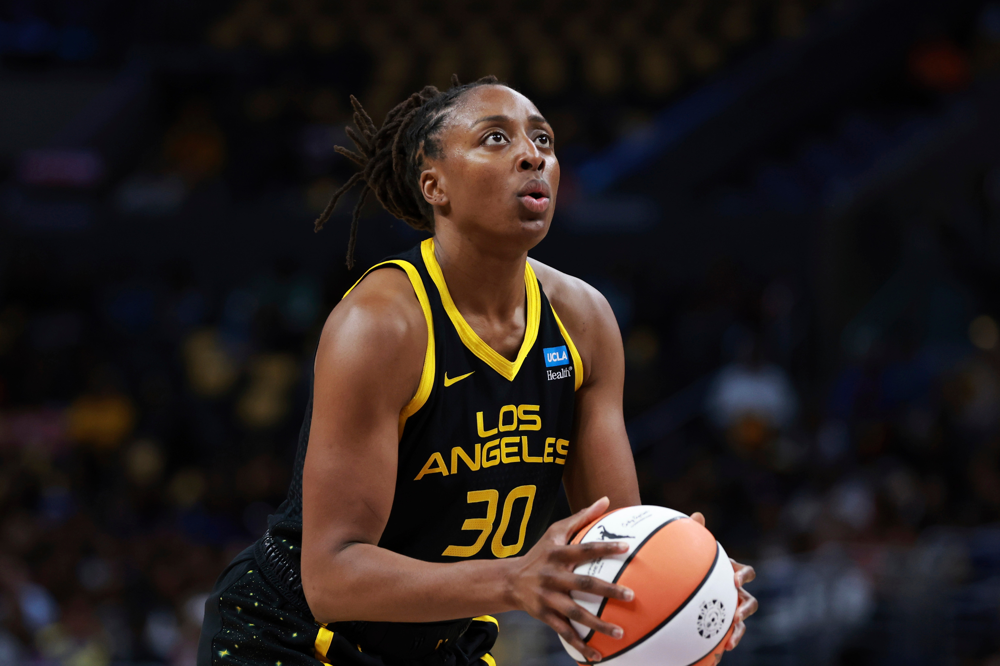 Nneka Ogwumike to return to the Los Angeles Sparks, where she spent first 12 years of her career