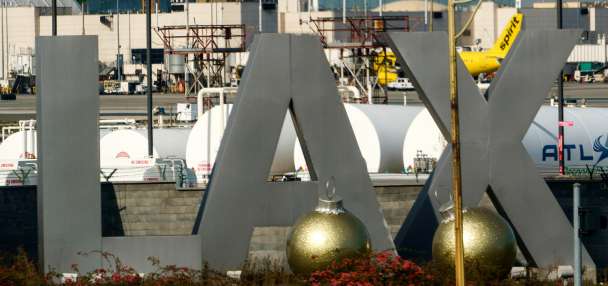 FAA investigates close call on LAX taxiway just weeks after LaGuardia runway crash