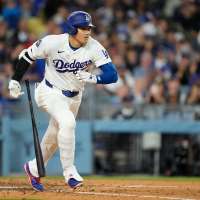 Shohei Ohtani breaks Ichiro Suzuki's Japanese on-base streak record with a 44-game run