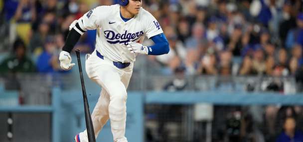 Shohei Ohtani breaks Ichiro Suzuki's Japanese on-base streak record with a 44-game run