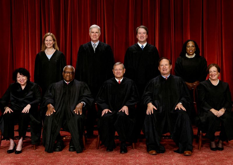 For aging Supreme Court justices, the politics of retirement looms large