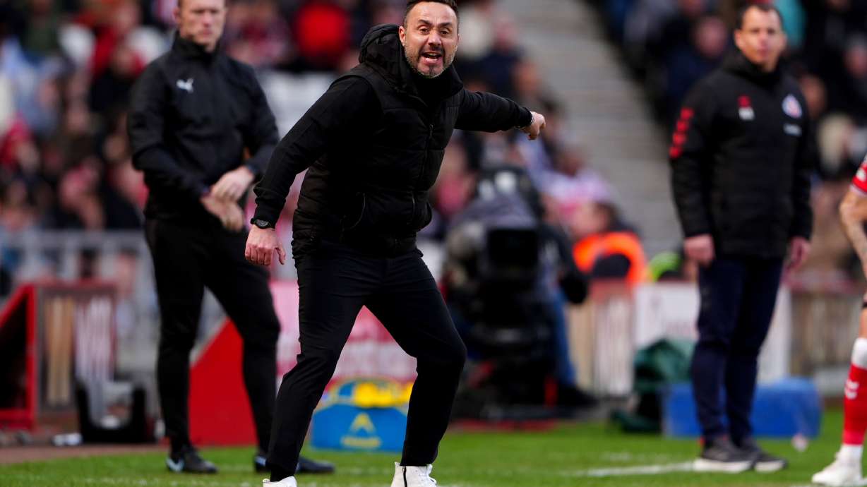 Tottenham Hotspur manager Roberto De Zerbi during the Premier League match between Tottenham and Sunderland, at the Stadium of Light, Sunderland, England, Sunday April 12, 2026.