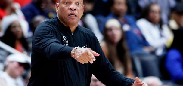 Doc Rivers steps down as Bucks' coach after 32-50 season that snapped 9-year playoff streak