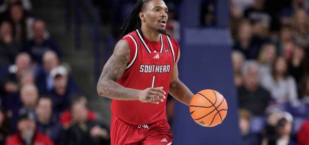 Top Sports story anchor