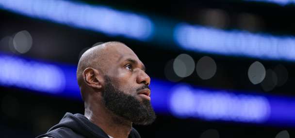 LeBron James must try to carry yet another team to playoff success with Lakers' Doncic, Reaves out