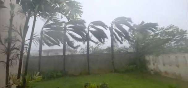 Top World story anchor