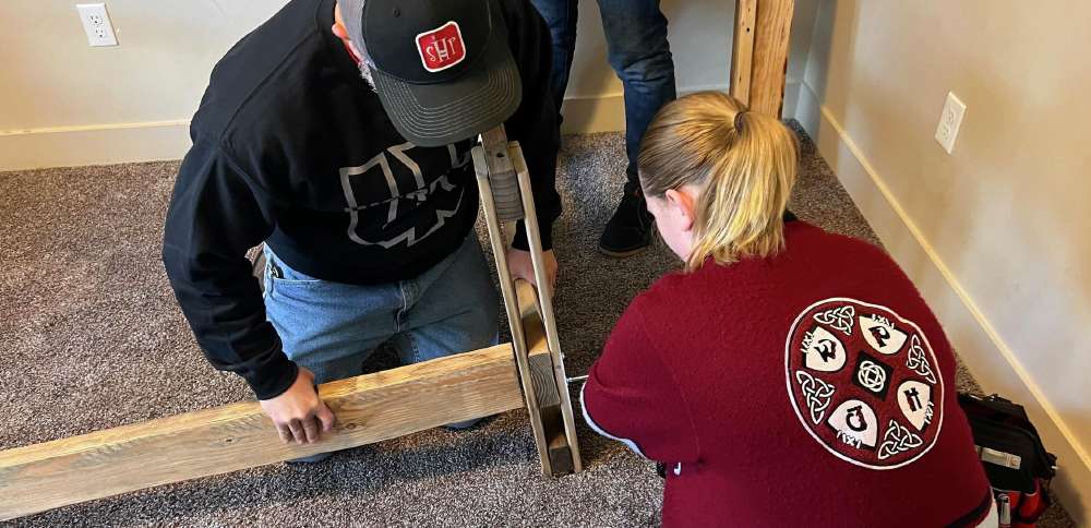 West Point Junior High students to build 40 beds for children in need