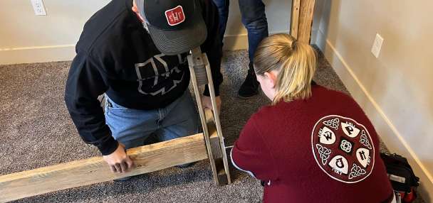 West Point Junior High students to build 40 beds for children in need