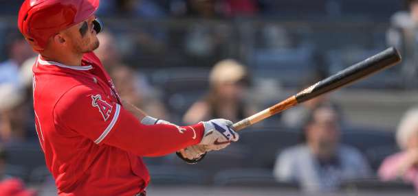 Mike Trout crushes another Yankee Stadium homer, his fifth in four games