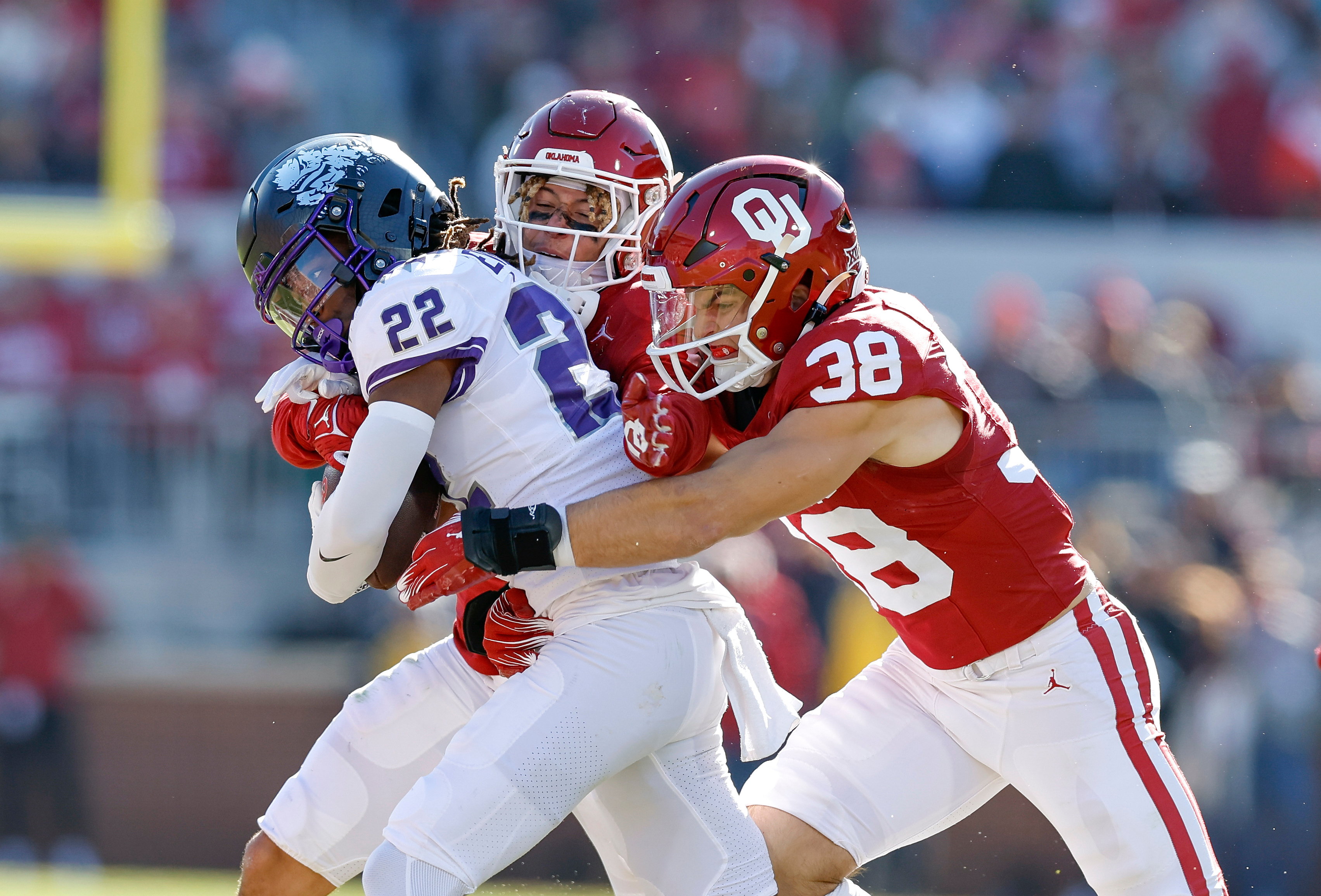 Oklahoma standout LB Owen Heinecke gets court injunction to return to Sooners for another year