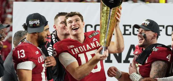 AP Mock Draft 3.0: Real intrigue in NFL draft starts at No. 2 after Raiders take QB Fernando Mendoza