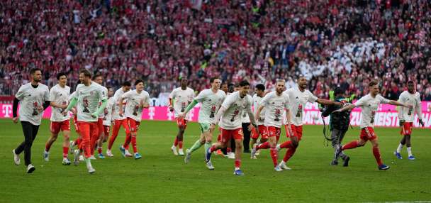 Bayern Munich clinches another Bundesliga title with 4-2 win over Stuttgart