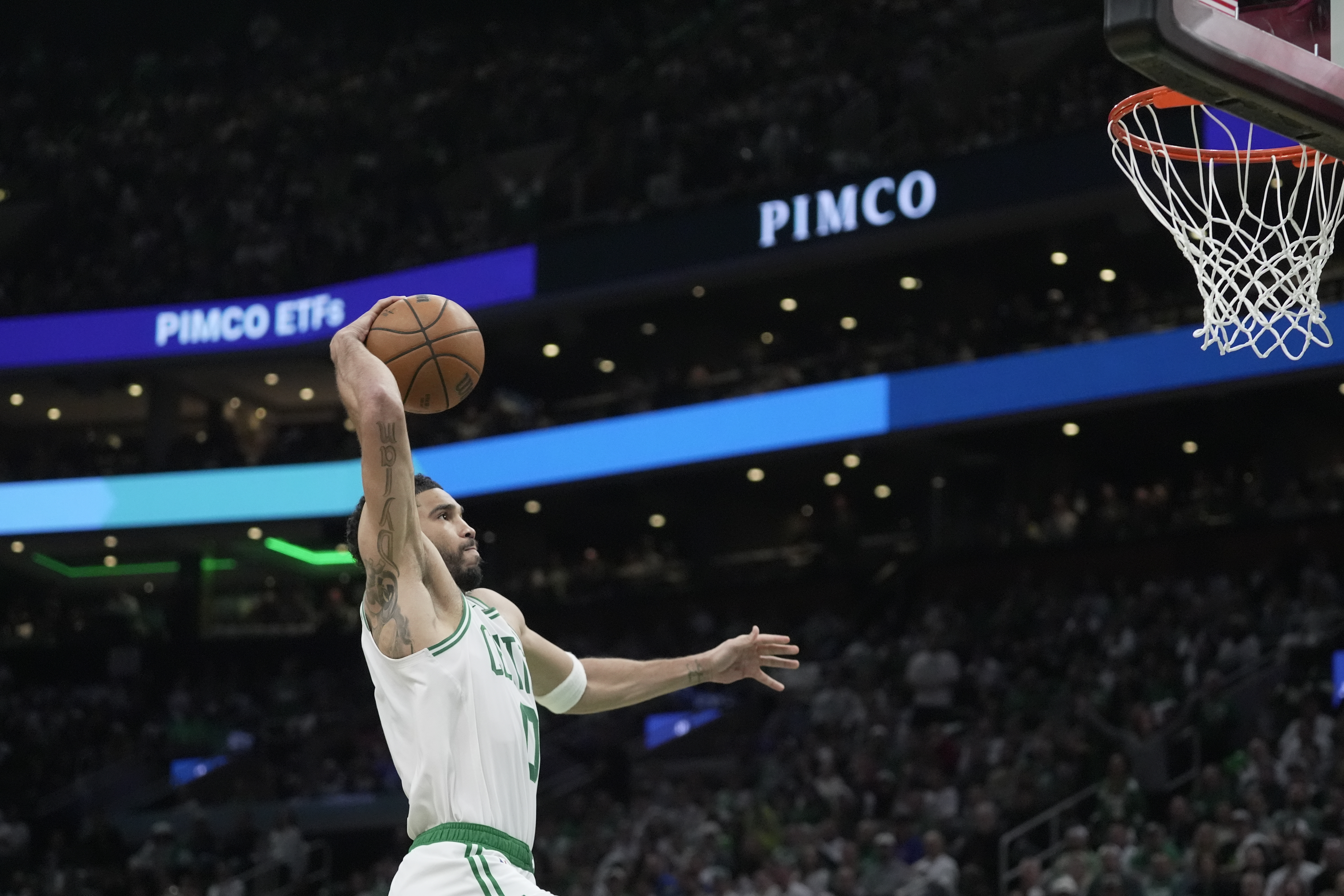 Jayson Tatum has strong return to playoffs for Celtics, who rout 76ers 123-91 in Game 1