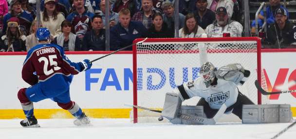 Wedgewood sharp in net, O'Connor scores 1st goal in a year as Avs beat Kings 2-1 in Game 1