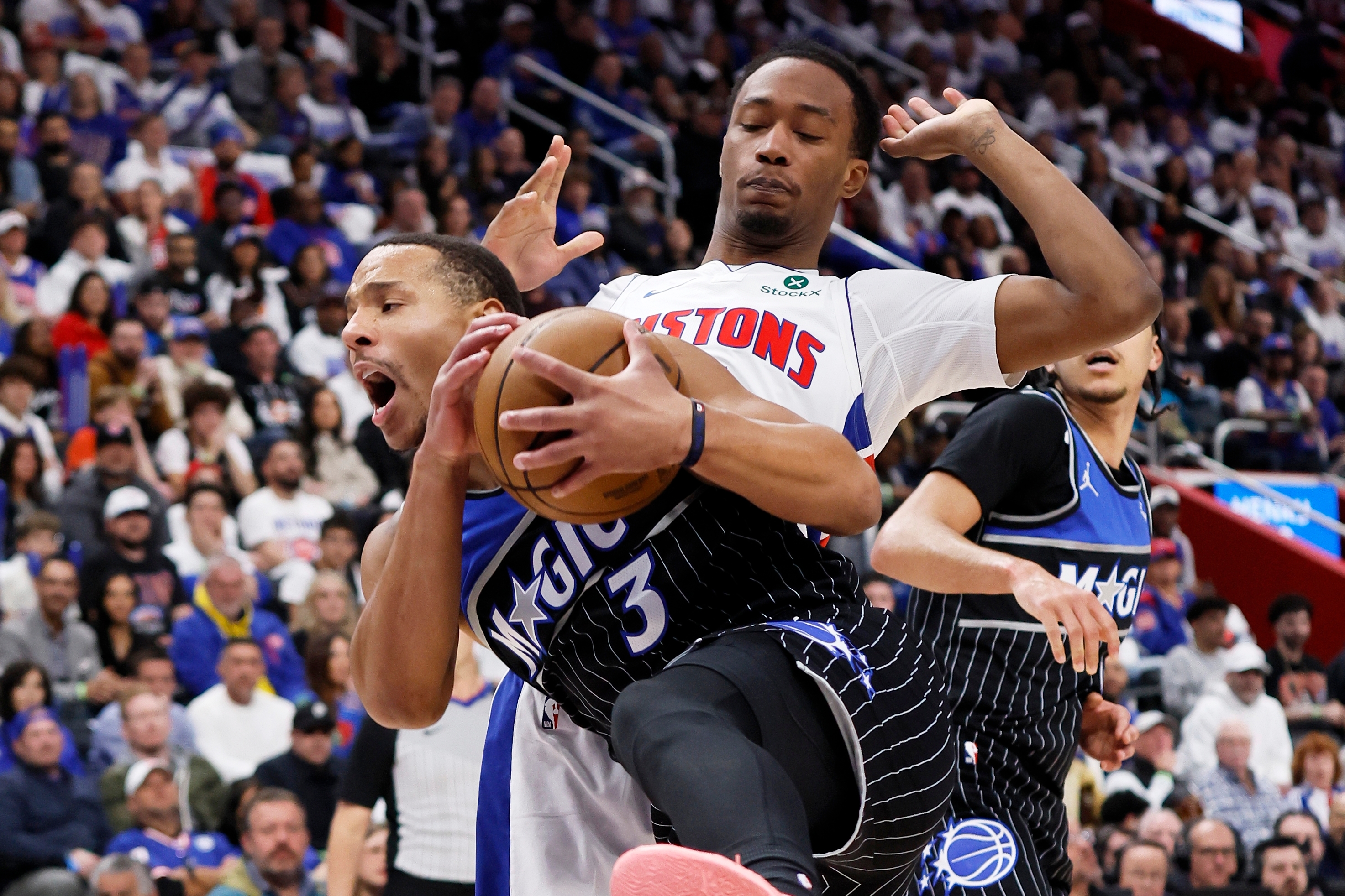 Paolo Banchero scores 23 and Magic beat Pistons 112-101 to extend NBA's longest home postseason skid
