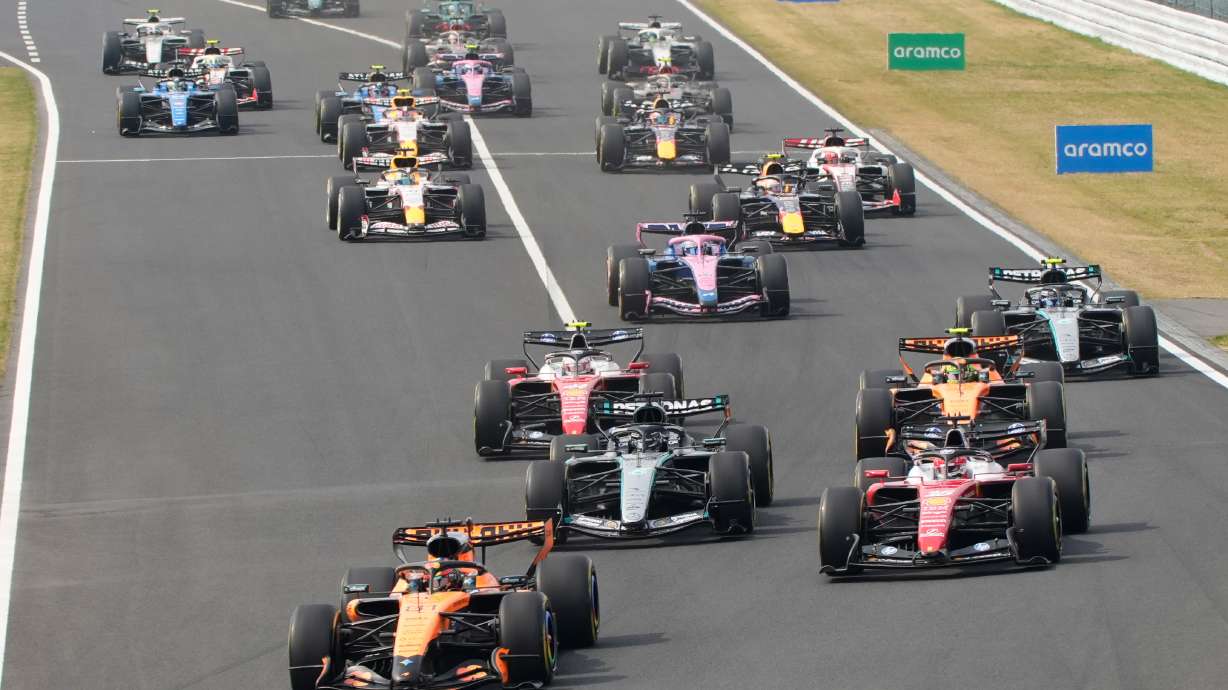 McLaren driver Oscar Piastri of Australia leads the field at the start of the Japanese Formula One Grand Prix at Suzuka in central Japan, Sunday, March 29, 2026.