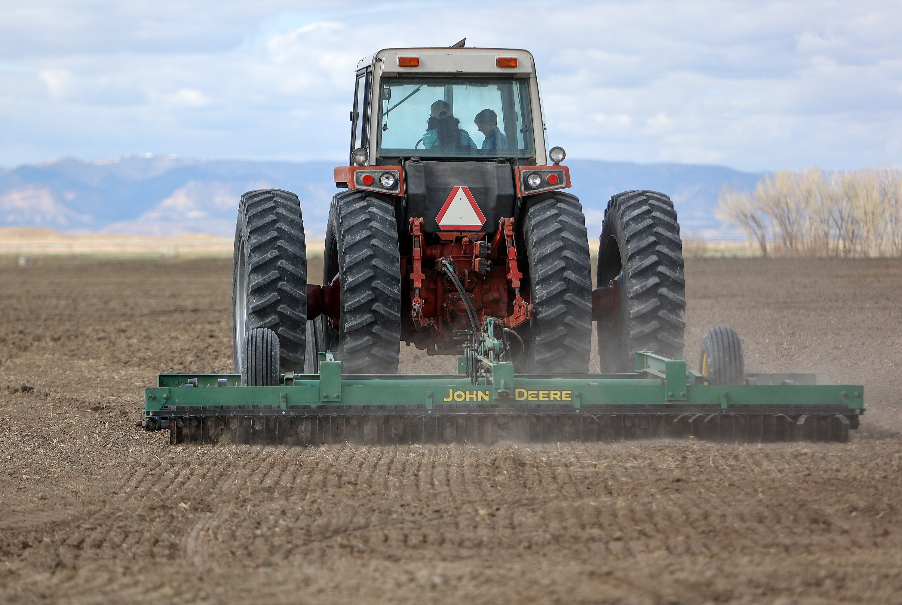 Utah farmers feel economic strain as Iran war drives up fertilizer costs