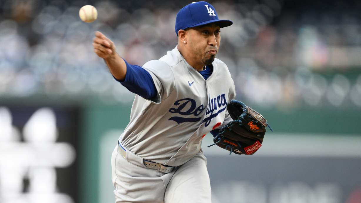 Los Angeles Dodgers relief pitcher Edwin Diaz (3) throws during the ninth inning of a baseball game against the Washington Nationals, Sunday, April 5, 2026, in Washington.