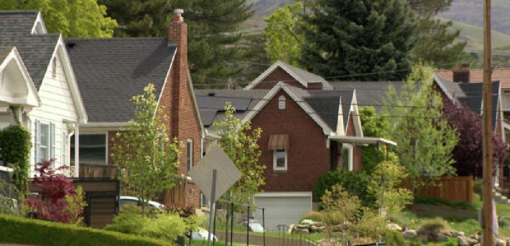 Tough housing market: Some homeowners opt to remodel rather than buy