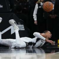 Victor Wembanyama travels with the Spurs to Portland and is listed as questionable to play in Game 3