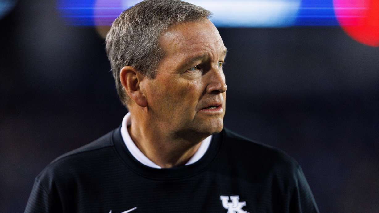 Retiring Kentucky AD Mitch Barnhart won't take new high-paying role at school | KSL.com