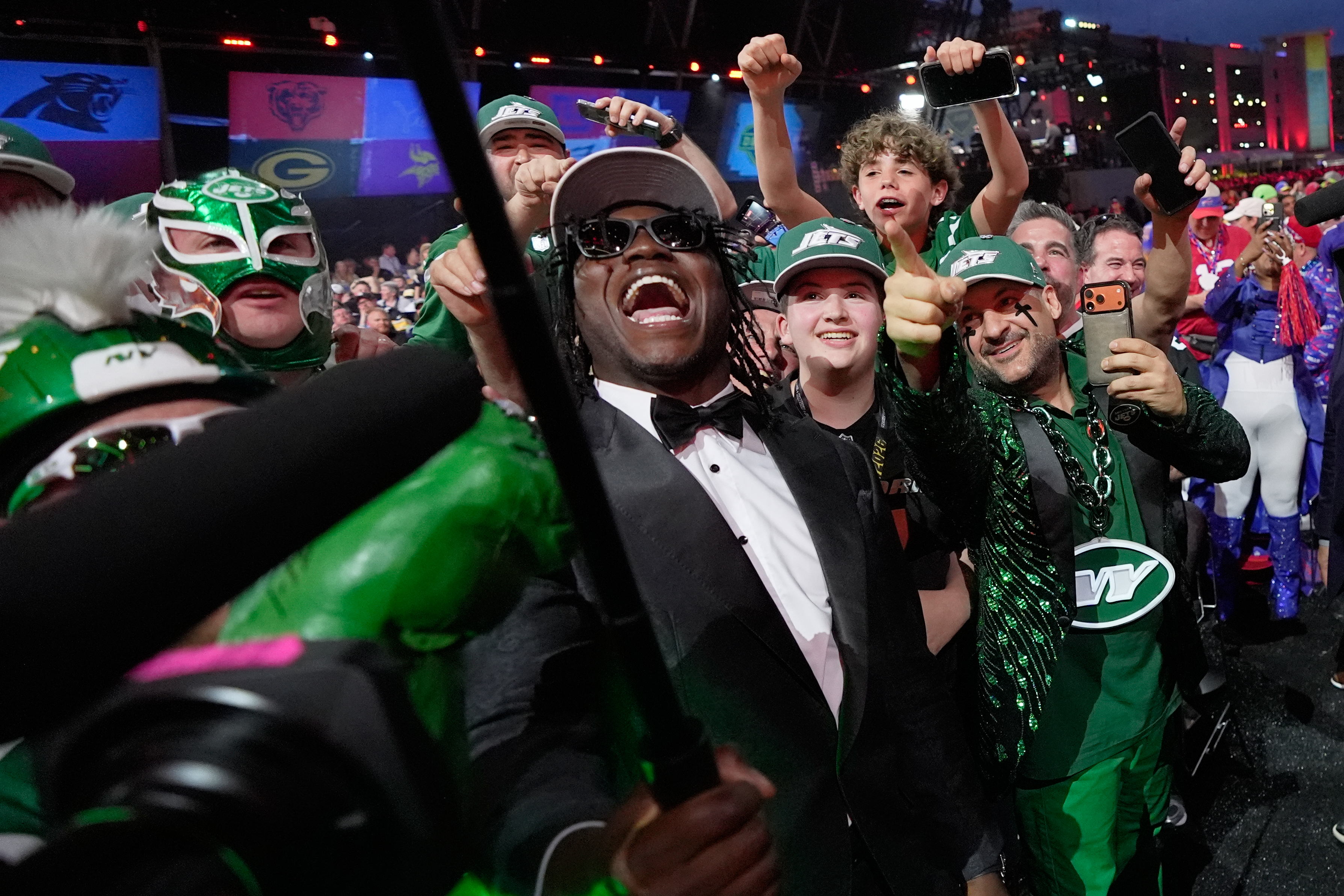 2026 NFL draft live blog: Keep up with all the Day 3 moves
