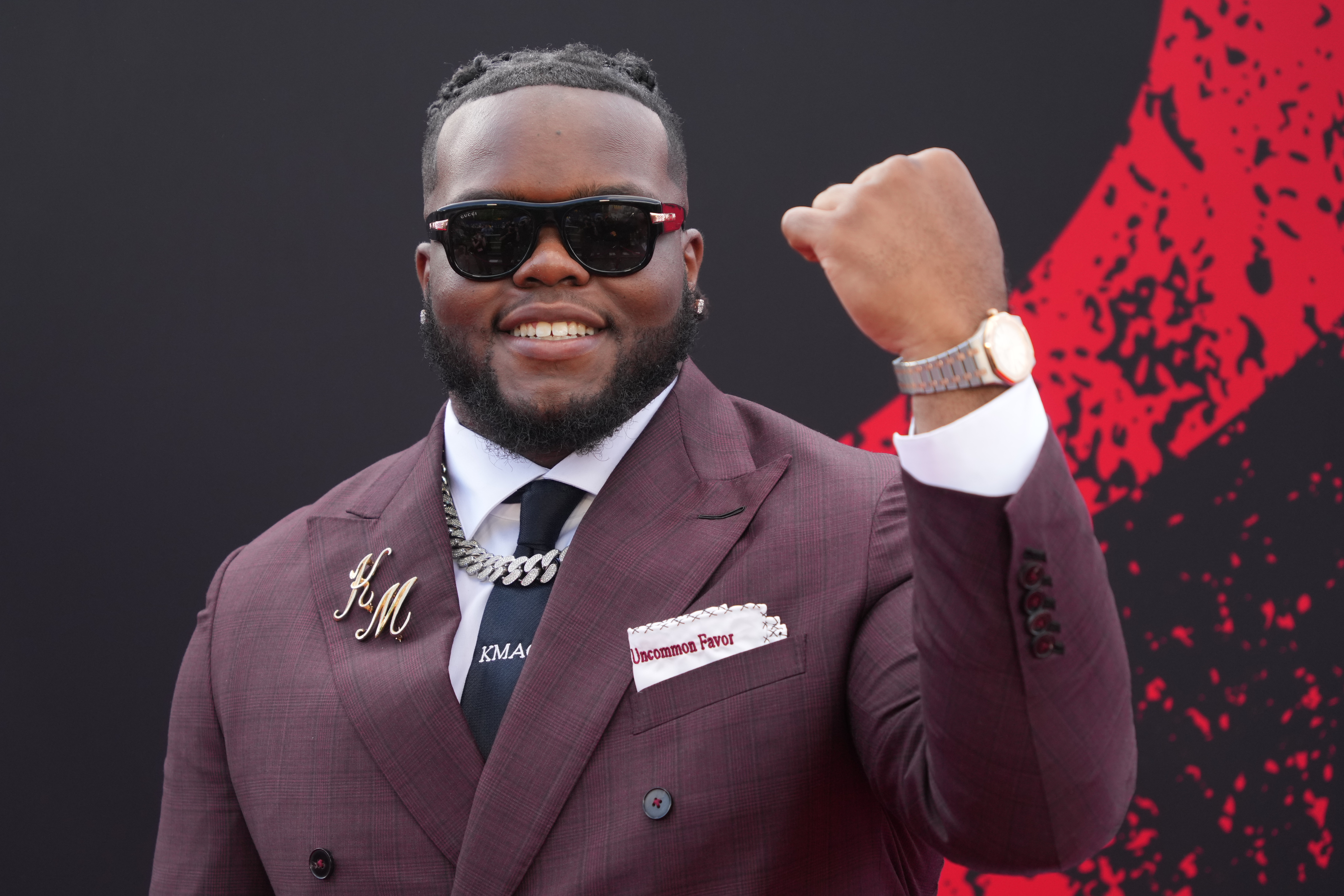 Plenty of high-end talent available for NFL teams on Day 2 of draft after some early surprises