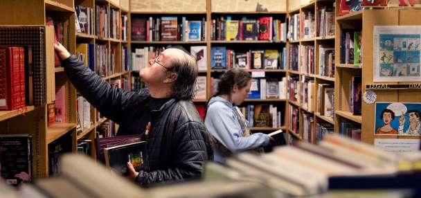 Embracing the indies: Independent Bookstore Day shows bookstores are making a comeback