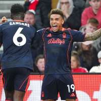 Forest takes big step to ensuring Premier League survival by drubbing Sunderland