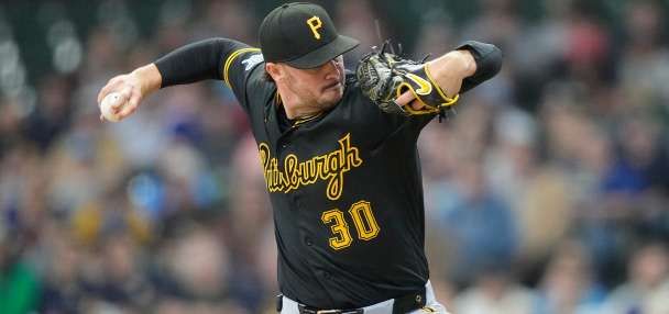 Skenes perfect into 7th, Griffin hits first 1st career homer in Pirates' 6-0 win over Brewers