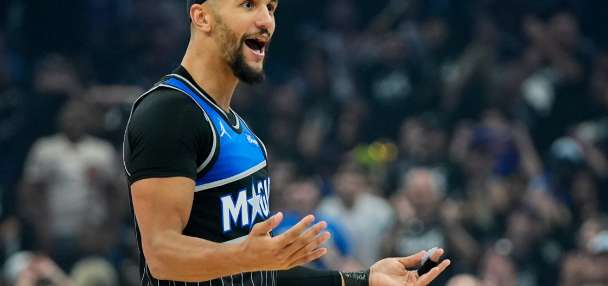 Magic, tested all season, find a way in final moments to beat Pistons for 2-1 series lead