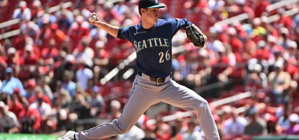 Refsnyder successfully challenges 3rd strike, and then homers to lift Mariners over Cardinals 3-2