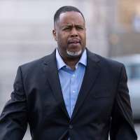 Ex-NBA player Damon Jones is 1st to plead guilty in gambling sweep that led to over 30 arrests