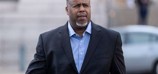 Ex-NBA player Damon Jones is 1st to plead guilty in gambling sweep that led to over 30 arrests