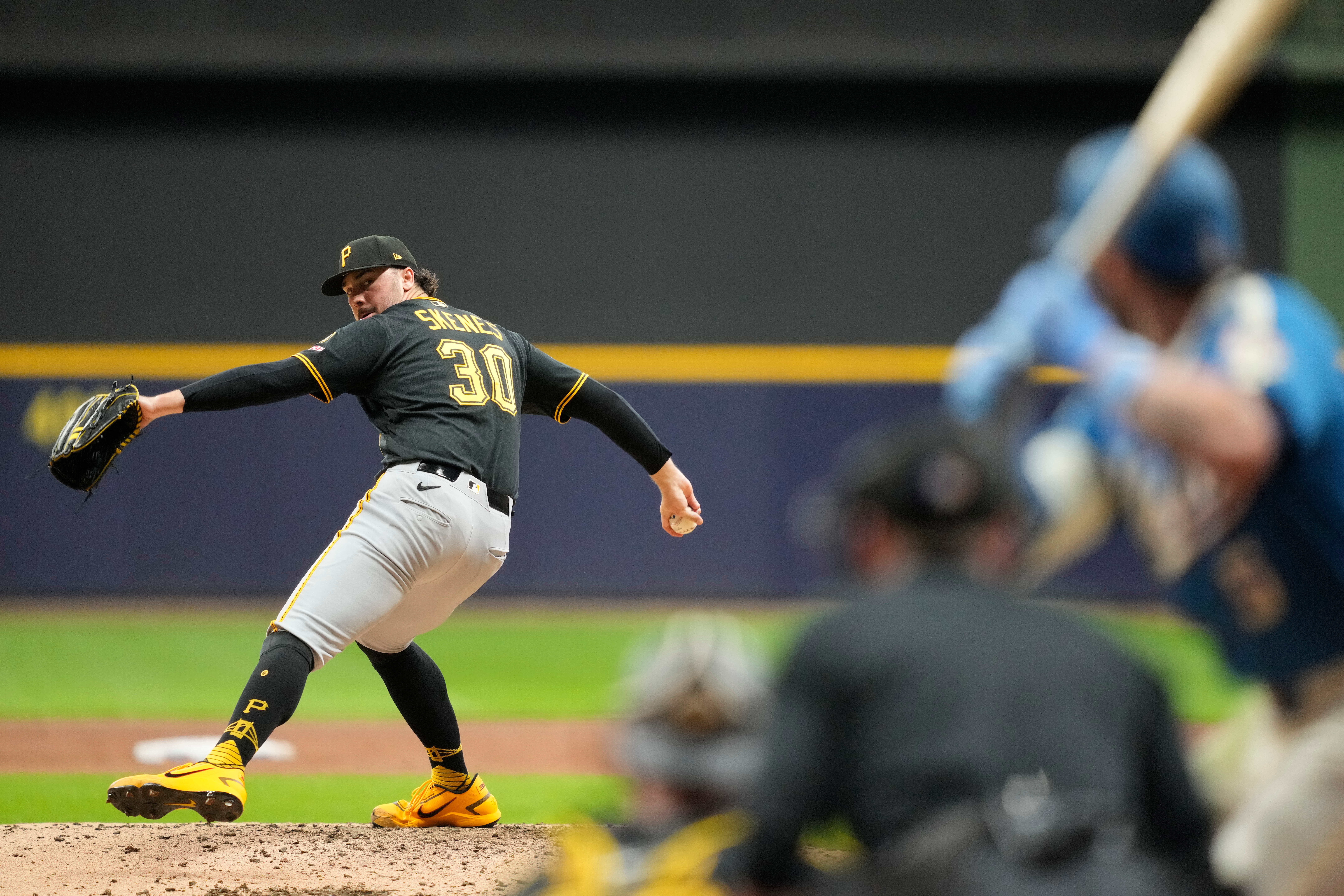 The mighty NL Central is the majors' only division with 5 winning teams
