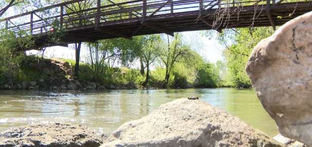 Thousands of volunteers roll up their sleeves for Larry H. Miller Week of Service