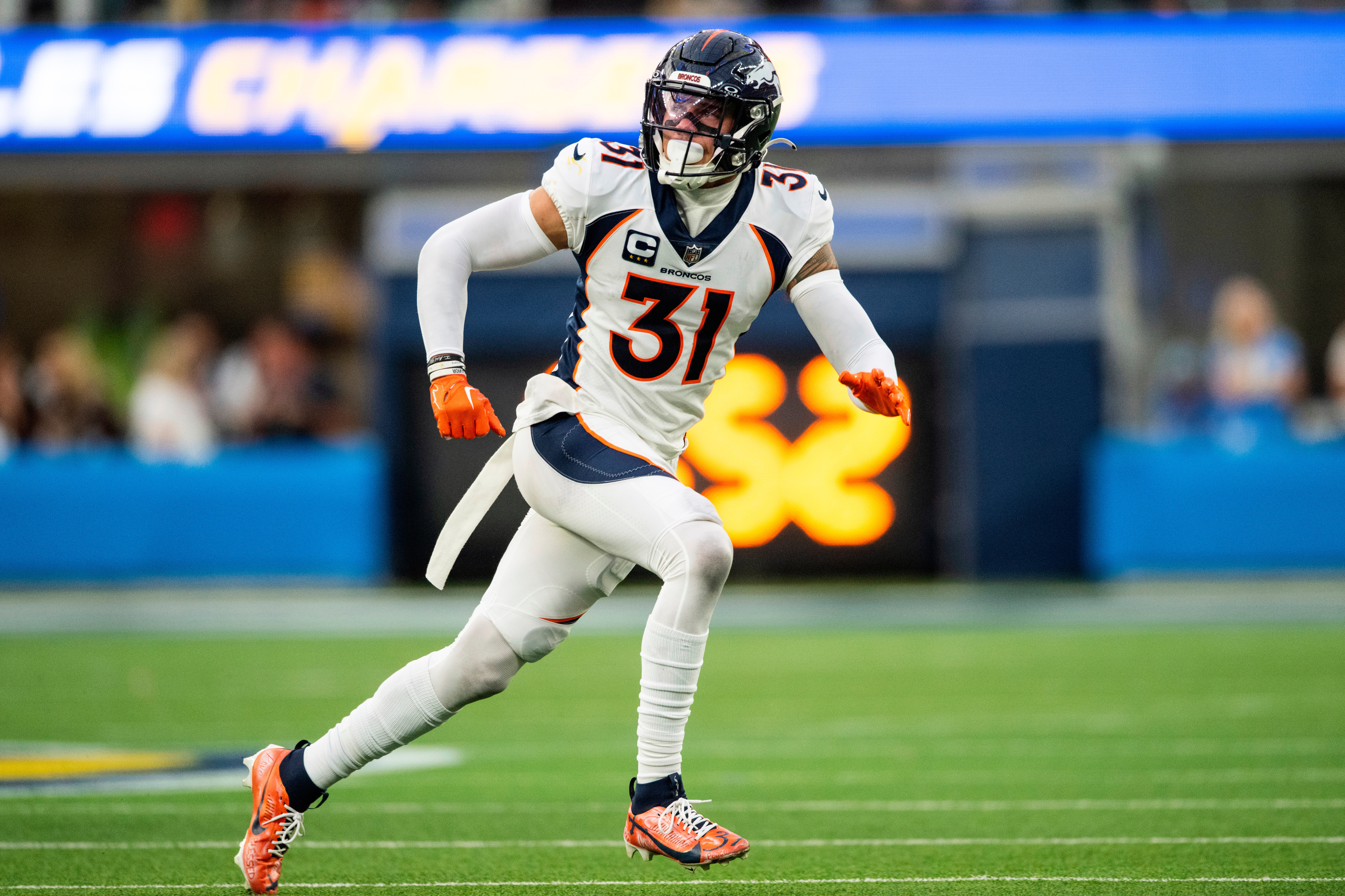 Broncos' 2-time Pro Bowl safety Justin Simmons retires after 32 interceptions in his 9-year career