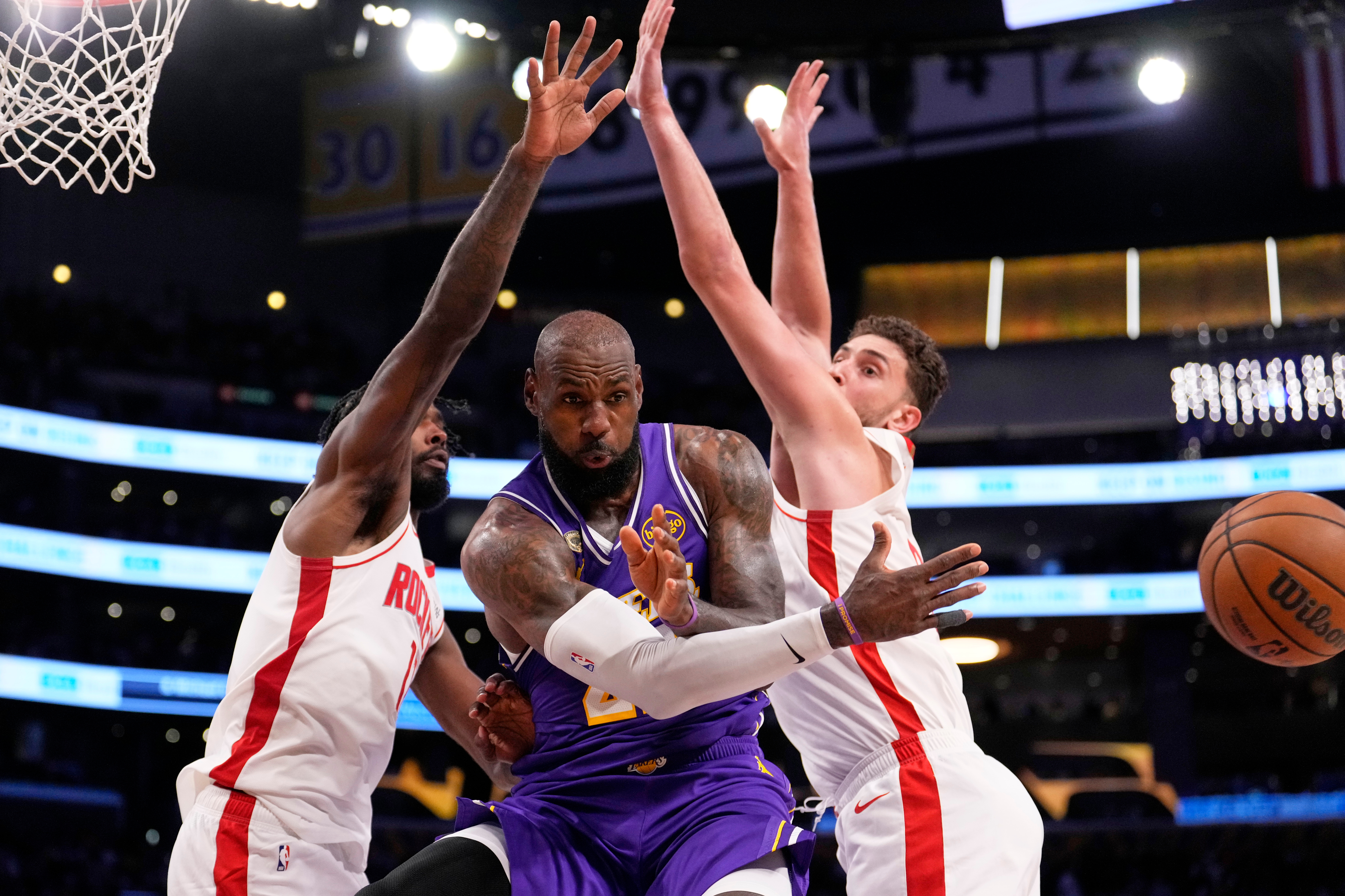 Rockets beat Lakers 99-93 in Game 5, avoiding playoff elimination for the 2nd straight game