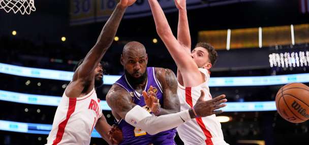 Rockets beat Lakers 99-93 in Game 5, avoiding playoff elimination for the 2nd straight game