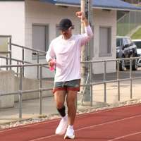 Ultra runner half-way to 1,000 miles around Layton High's track