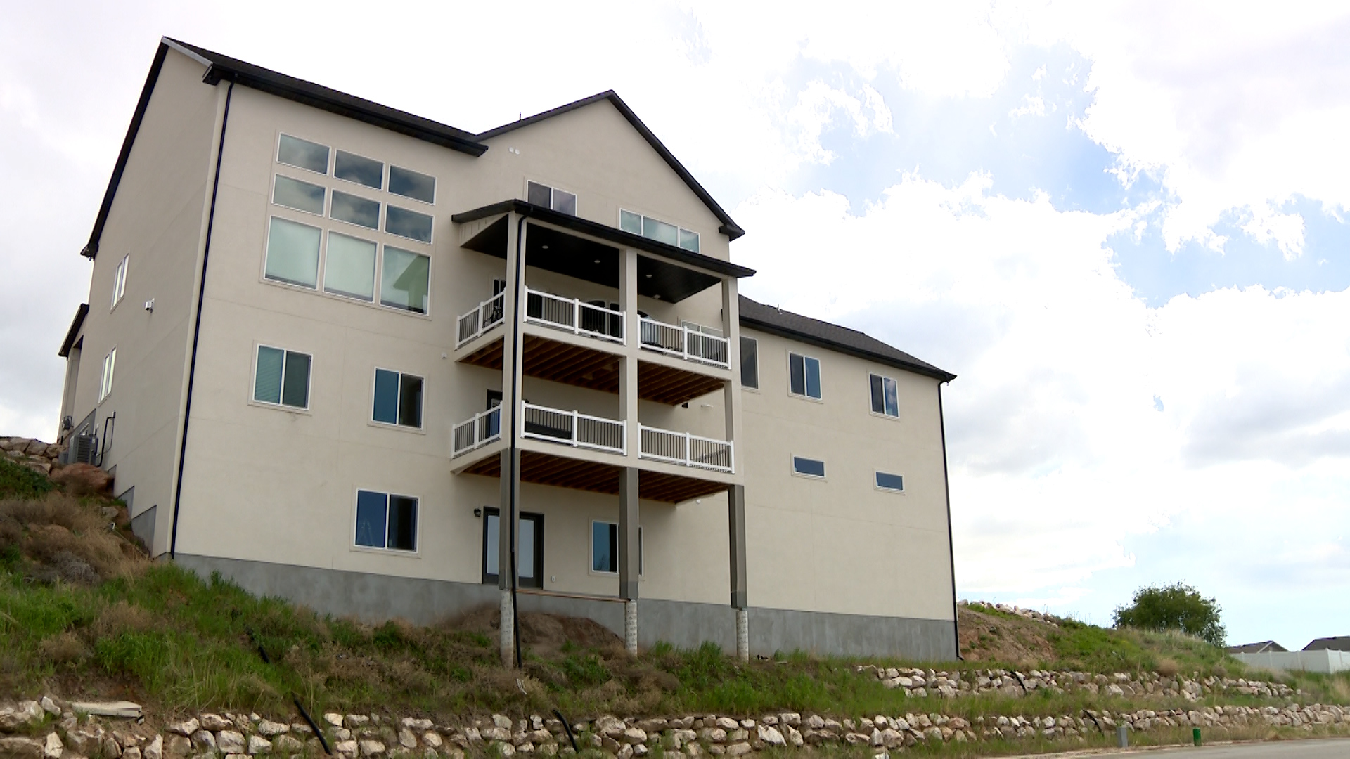 Construction company says it's owed $165K for work on Rep. Trevor Lee's new house