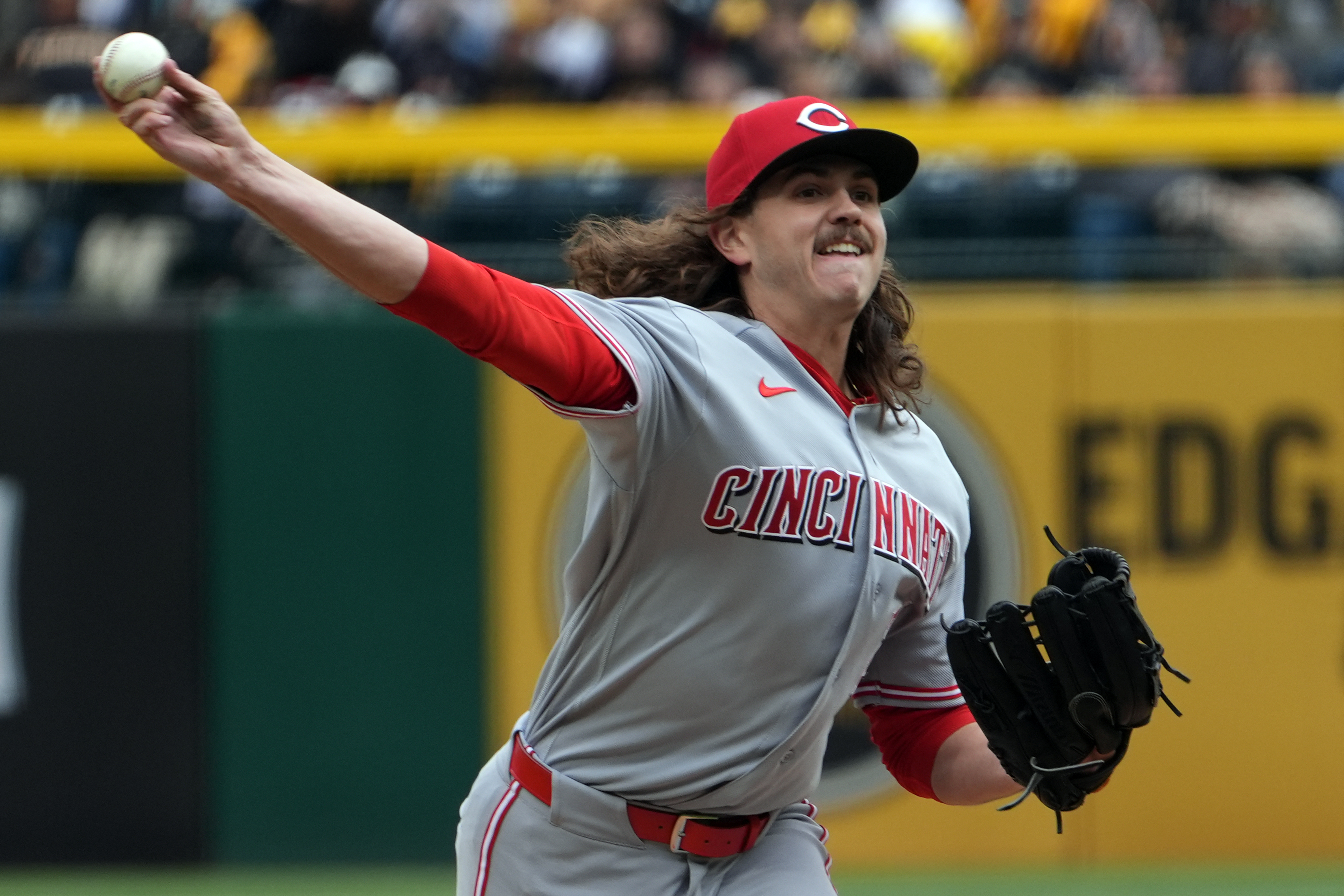 The Reds tie an MLB record by walking seven straight Pirates batters in the same inning