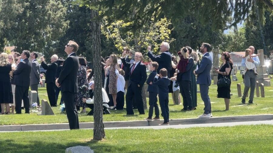 Alan Osmond remembered with music, fireworks and surprise at funeral services
