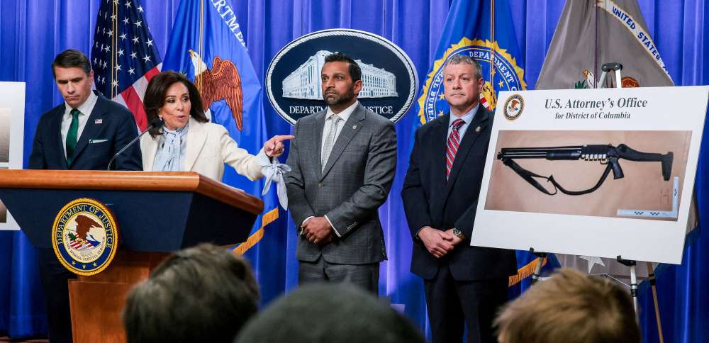 Secret Service agent 'definitively' shot by suspected gunman at White House dinner